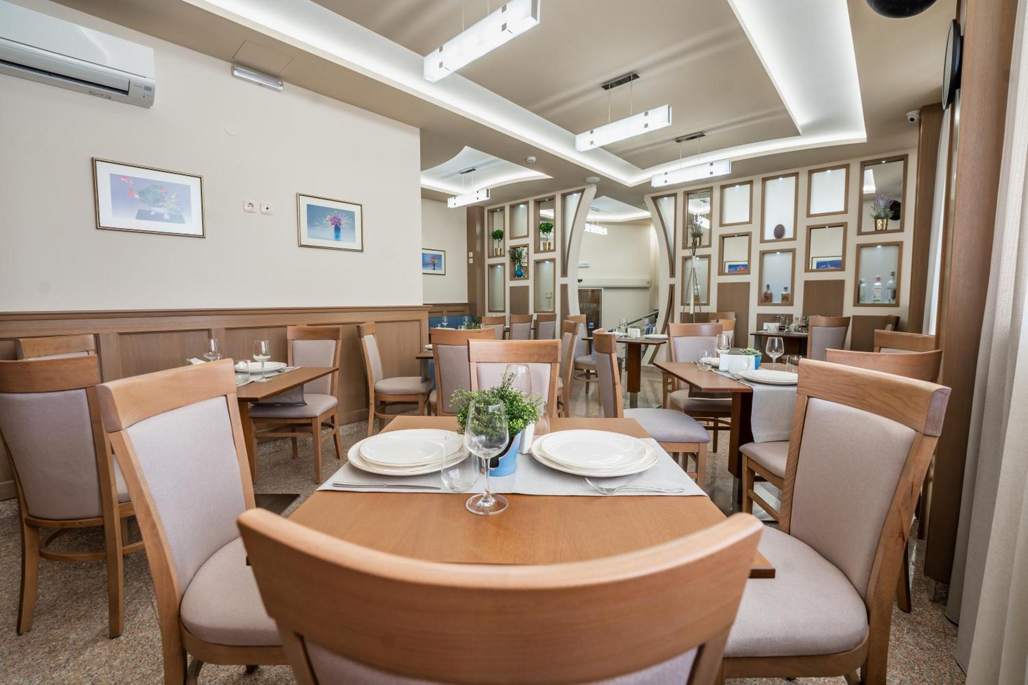 Aquasun Family Hotel 桑丹斯基 外观 照片